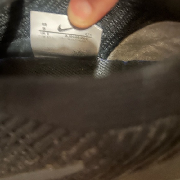 Nike Black Knit Sneakers for Men - Picture 6 of 6